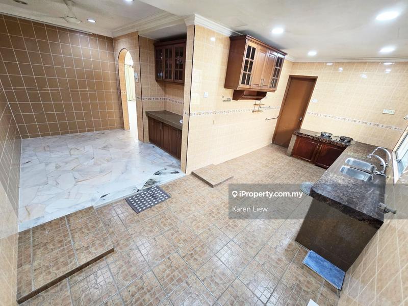 2-storey Terraced House untuk Dijual di Kota Emerald, Rawang oleh Karen Liew - iProperty.com.my
