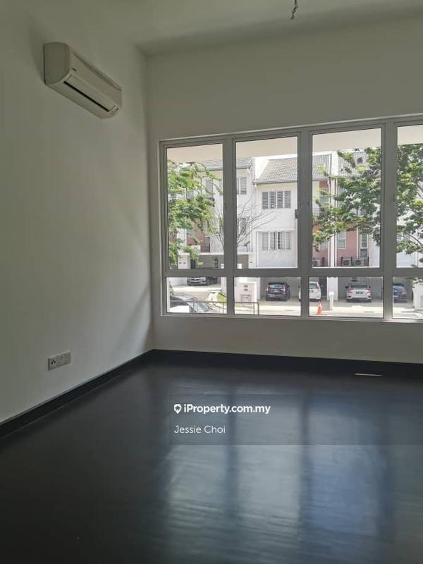 Rumah Berkembar untuk Dijual di Taman Meranti Jaya, Puchong oleh Jessie Choi - iProperty.com.my