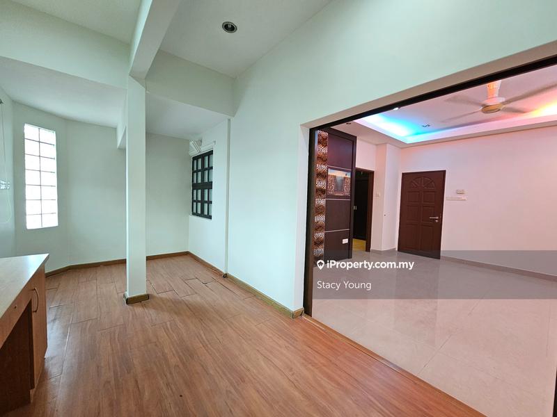 Rumah Berangkai 2 Tingkat untuk Dijual di Sungai Long, Bandar Sungai Long oleh Stacy Young - iProperty.com.my