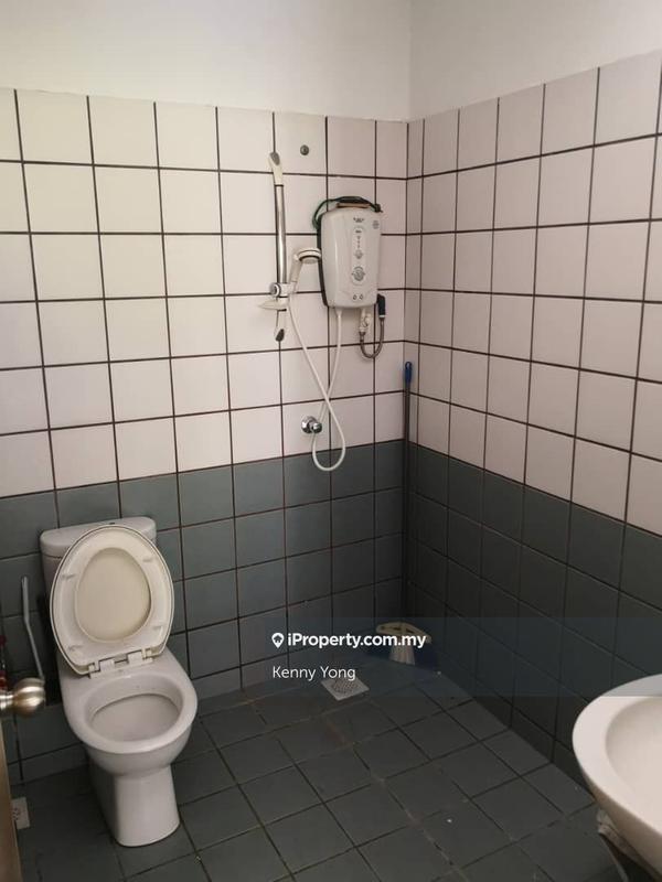Townhouse for Sale in Kelana Jaya, Petaling Jaya by Kenny Yong - iProperty.com.my
