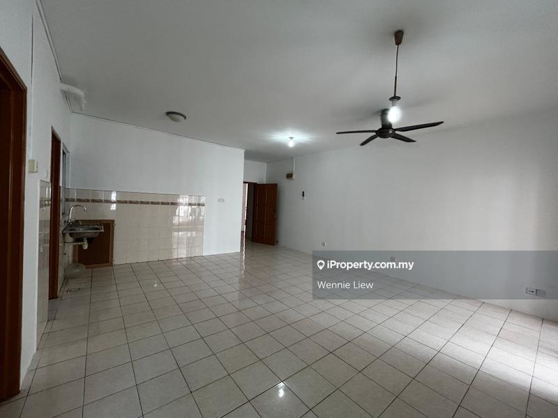 Apartment for Sale in Bayu Puteri by Wennie Liew - iProperty.com.my