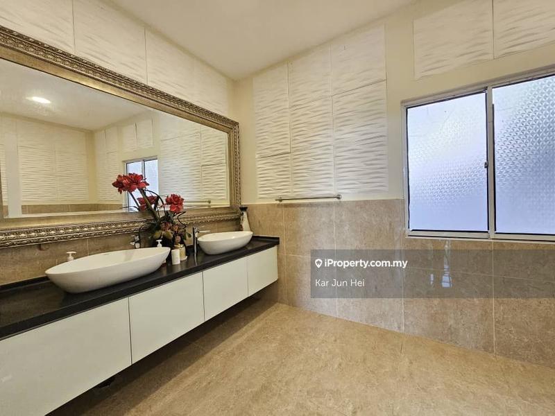 Bungalow House for Sale in Country Heights, Kajang by Kar Jun Hei - iProperty.com.my