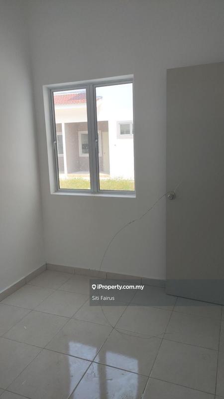 Rumah Teres 2-Tingkat untuk Dijual di Manjung, Sitiawan oleh Siti Fairus - iProperty.com.my