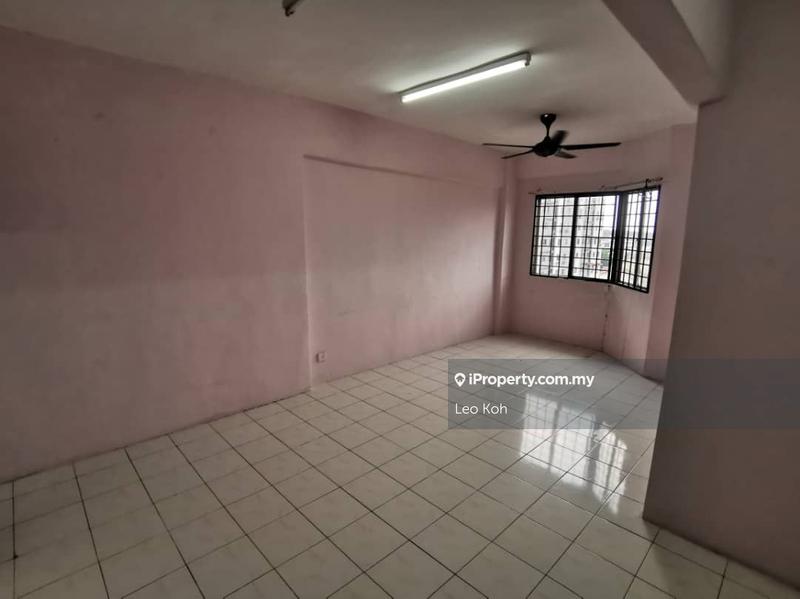 Apartment for Sale in Pangsapuri Vista Serdang by Leo Koh - iProperty.com.my