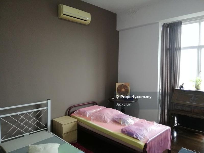 Kediaman Servis untuk Dijual di Subang Olives Residence oleh Jacky Lin - iProperty.com.my