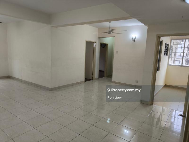 Apartment for Sale in Gembira Park by Ron Liew - Living Room - iProperty.com.my