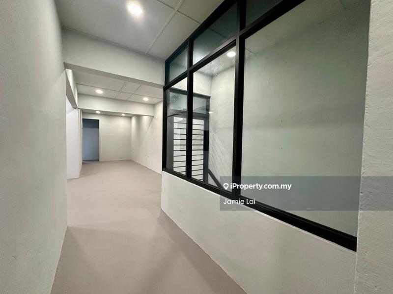 Shop for Rent in Ipoh Garden East, Ipoh by Jamie Lai - Interior - iProperty.com.my