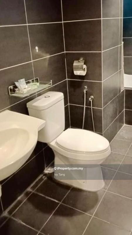 Kondominium untuk Dijual di Kinta Riverfront Hotel & Suites oleh Ivy Tang - iProperty.com.my