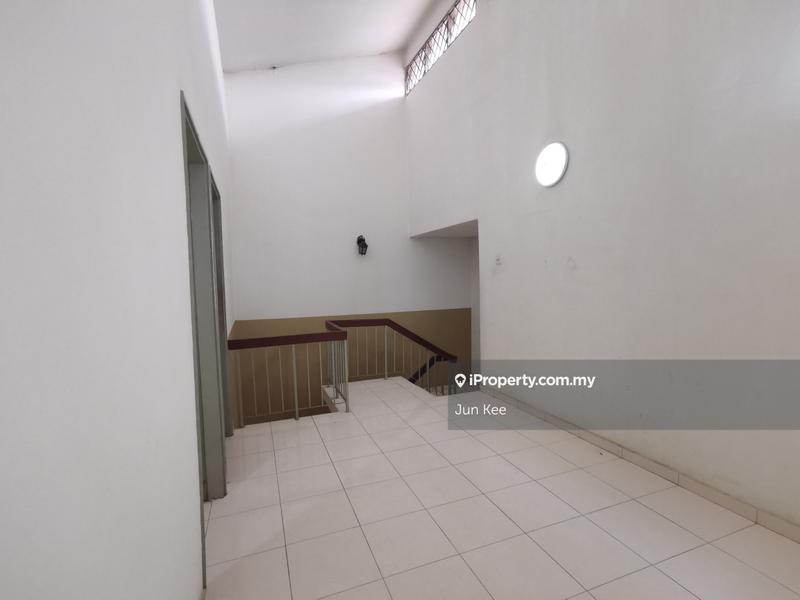 Rumah Berangkai 2 Tingkat untuk Dijual di Taman Danau Desa, Taman Desa oleh Jun Kee - iProperty.com.my