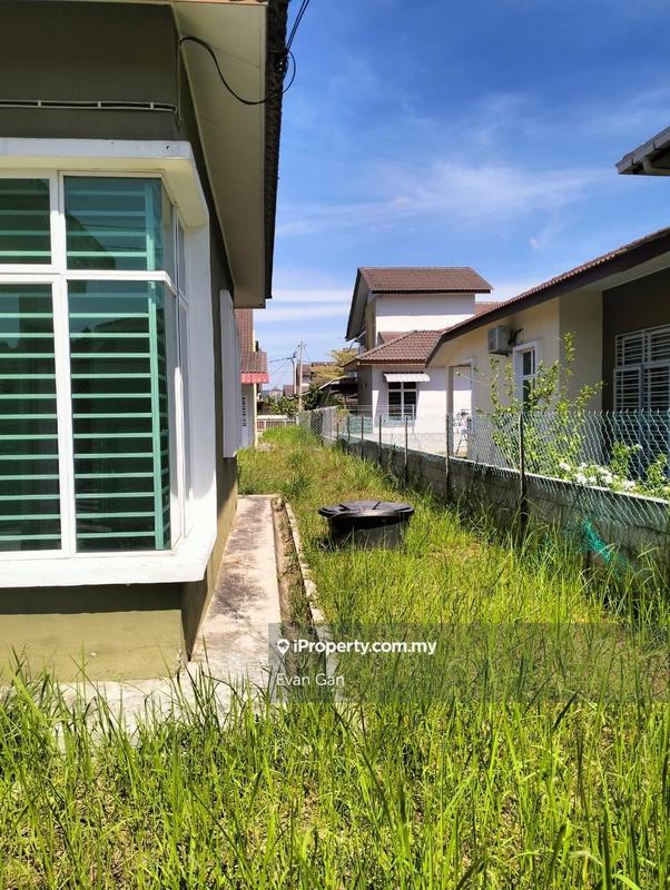 Bungalow House for Sale in Taman Belimbing Setia, Durian Tunggal by Evan Gan - iProperty.com.my