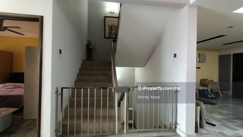 Rumah Teres 2.5-Tingkat untuk Dijual di BANDAR PUCHONG JAYA, Puchong oleh Annie Yoon - iProperty.com.my