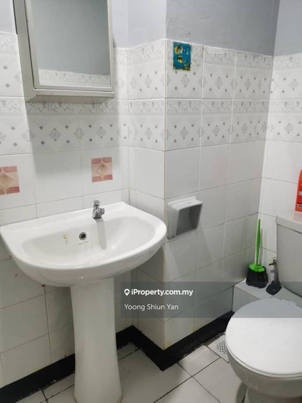 For Sale - Kelana Puteri