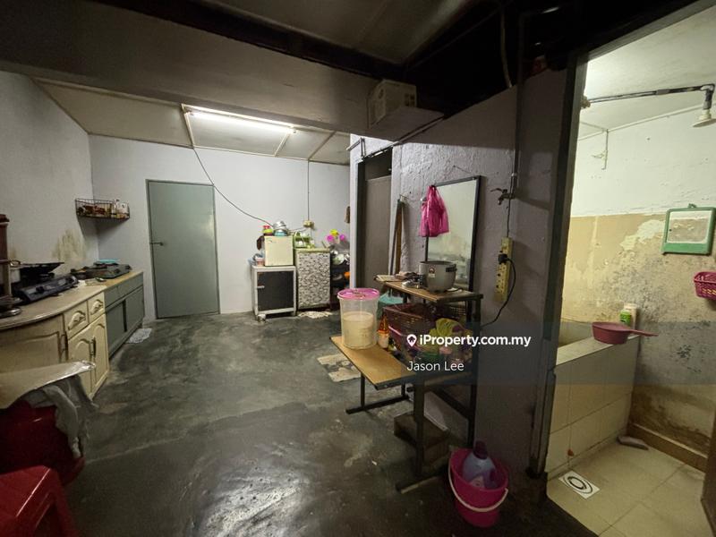 Rumah Berangkai 1.5 Tingkat untuk Dijual di Taman Serdang Jaya, Seri Kembangan oleh Jason Lee - iProperty.com.my