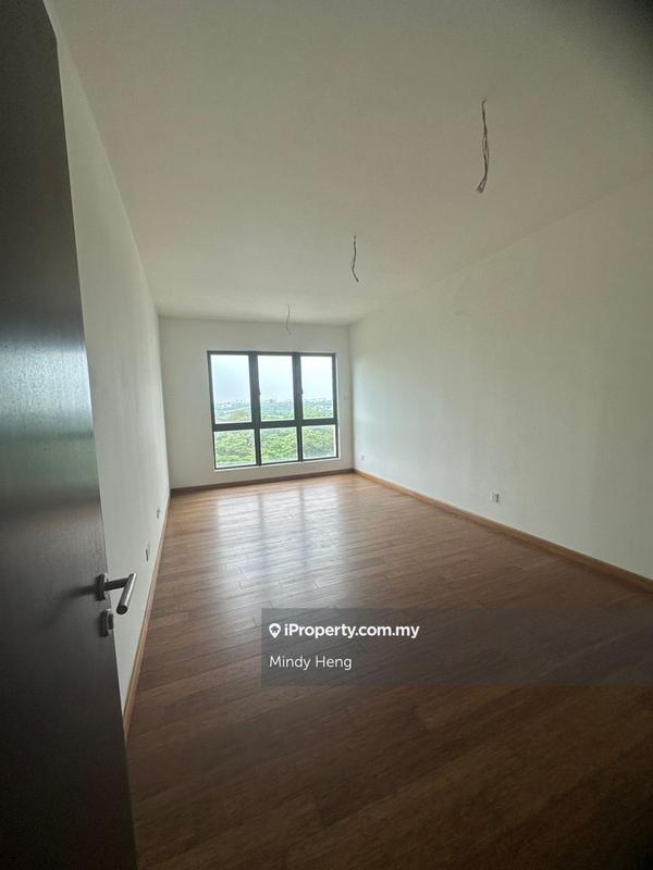 For Sale - Molek Pine 4