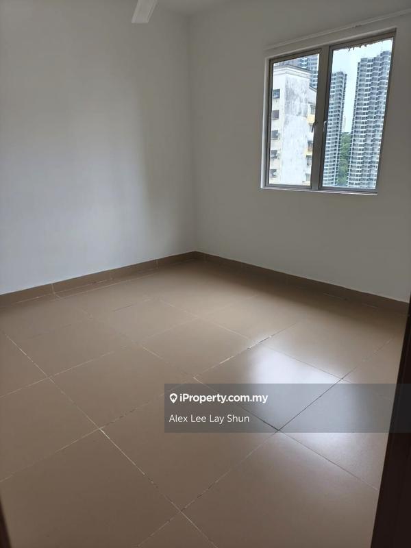 For Sale - Flora Damansara Apartment