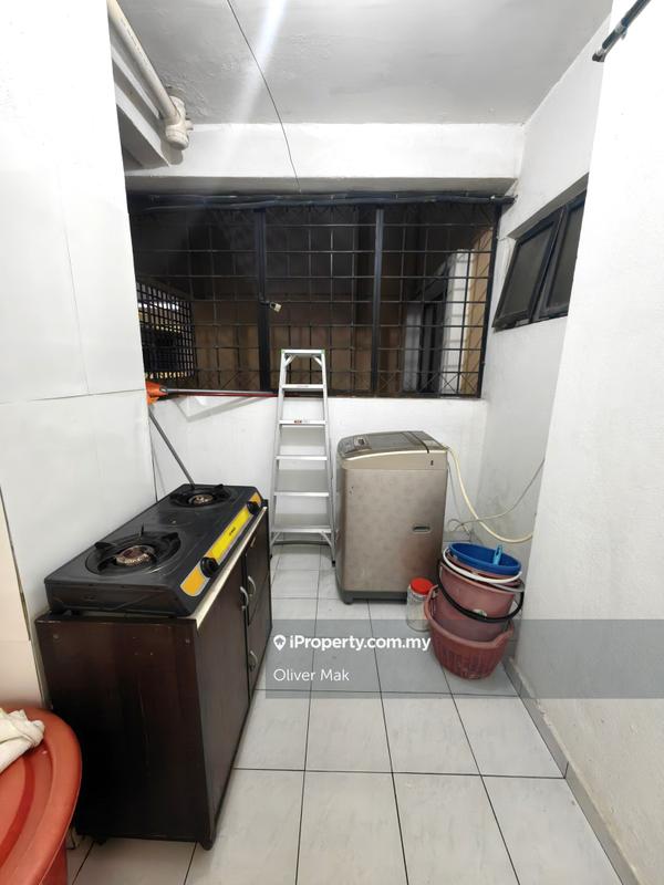 Condominium for Sale in Vista Komanwel A by Oliver Mak - iProperty.com.my