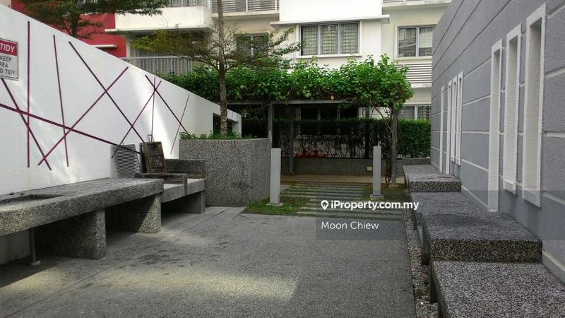 Kediaman Servis untuk Disewa di Koi Kinrara oleh Moon Chiew - iProperty.com.my