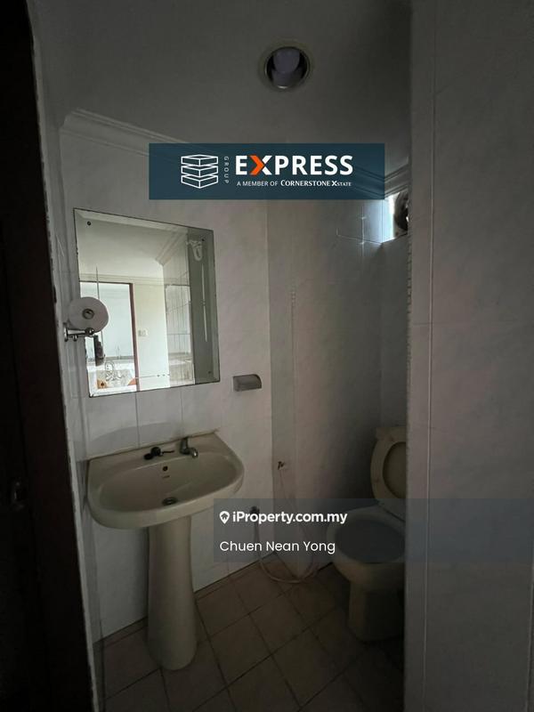 Shop-Office for Sale in Krokop, Miri by Sam Yong - Bathroom - iProperty.com.my