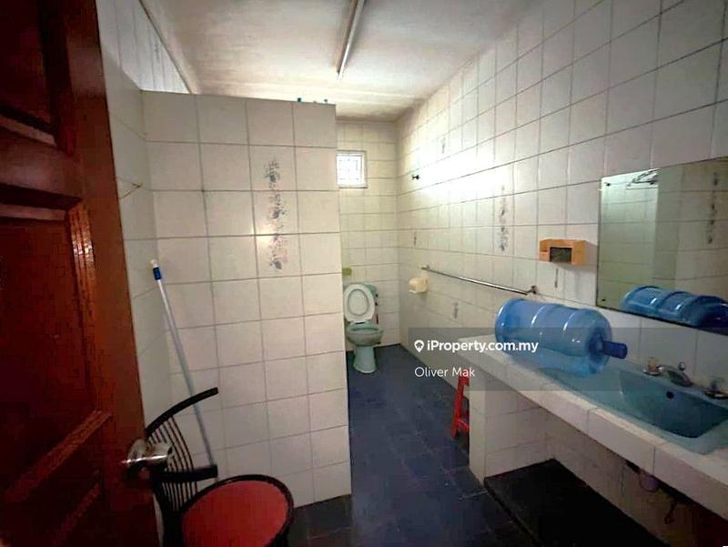 Bungalow House for Rent in Taman Overseas Union (Taman Oug), Jalan Klang Lama (Old Klang Road) by Oliver Mak - iProperty.com.my