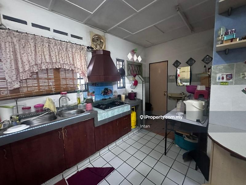 Rumah Berangkai 2 Tingkat untuk Dijual di Kelana Jaya, Petaling Jaya oleh Intan - iProperty.com.my