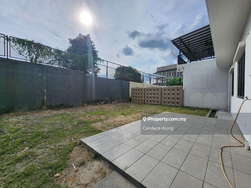 Rumah Berkembar untuk Dijual di Taman Villa Perdana, Kajang oleh Candace Wong - iProperty.com.my