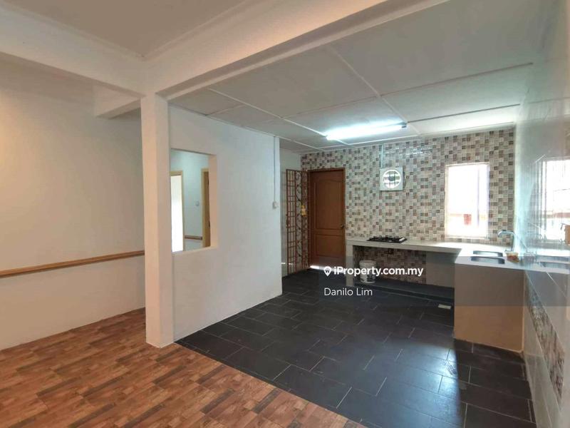 Bungalow House for Sale in College Heights Garden Resort, Setul by Danilo Lim - iProperty.com.my