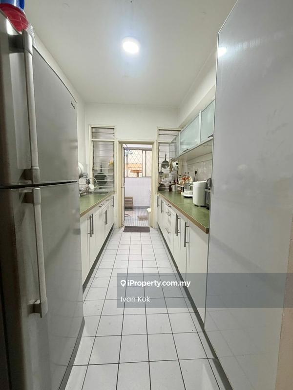 Condominium for Sale in Kelana Puteri by Ivan Kok - Kitchen - iProperty.com.my
