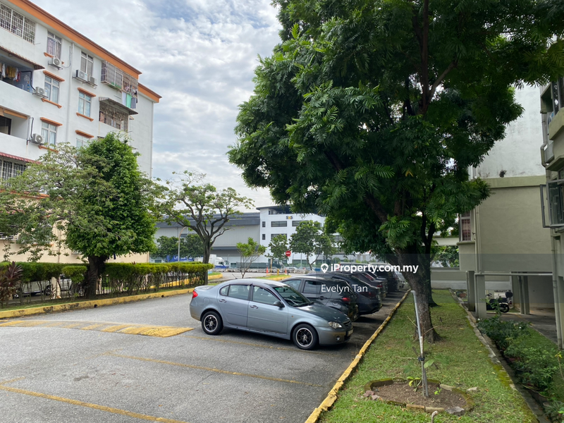 Pangsapuri untuk Dijual di Subang Perdana Goodyear Court 9 oleh Evelyn Tan - iProperty.com.my