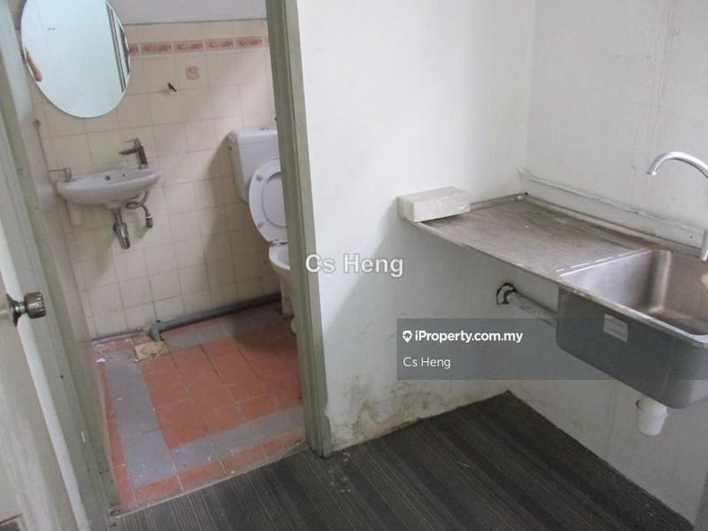 Office for Sale in Taman Sri Batu Caves, Batu Caves by Cs Heng - iProperty.com.my