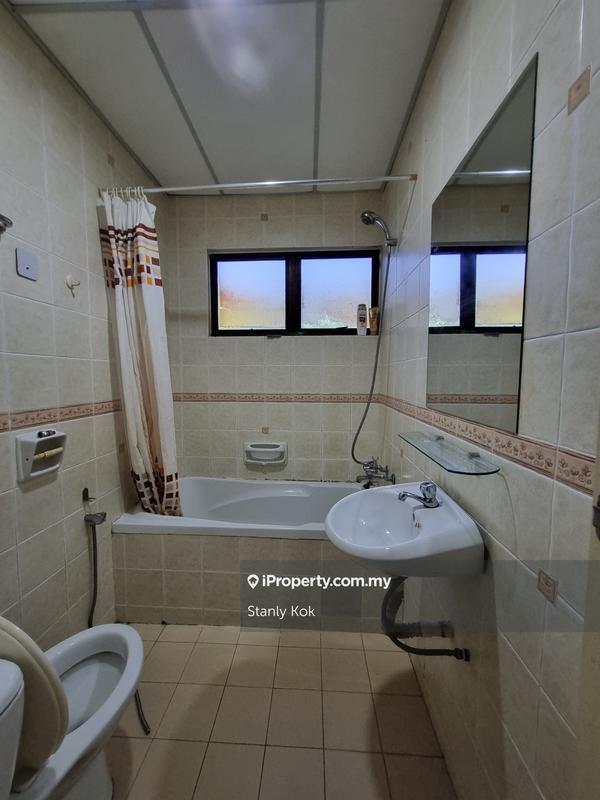 Condominium for Sale in Golf Vista Resort Homes by Stanly Kok - iProperty.com.my