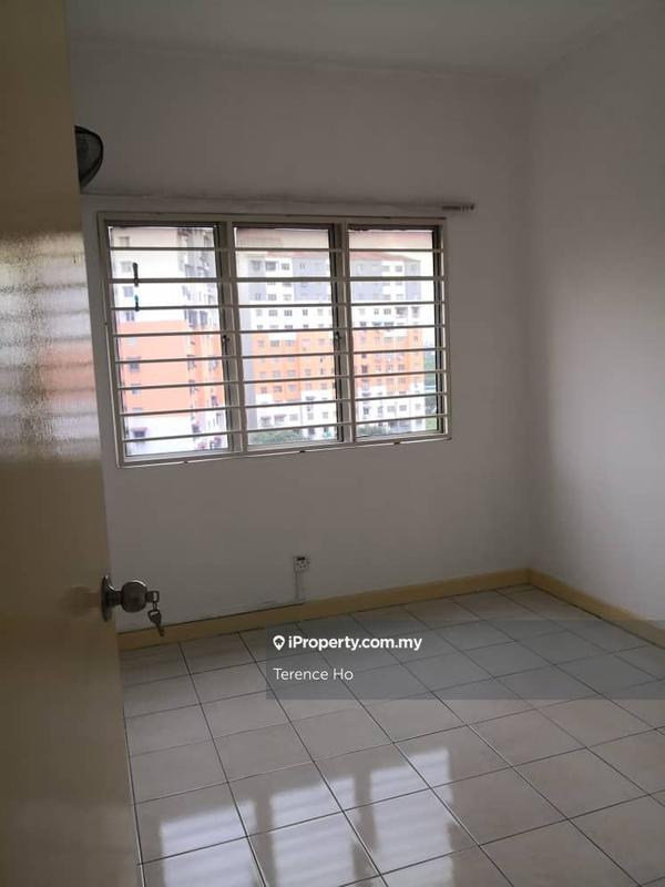 For Rent - Cengal Condominium