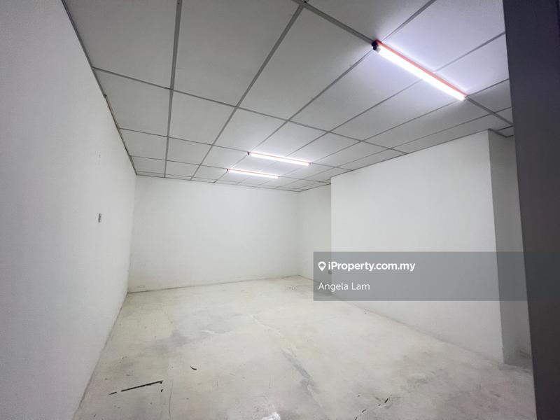 Shop / Office untuk Dijual di Kampung Sungai Kayu Ara, Petaling Jaya oleh Angela Lam - iProperty.com.my