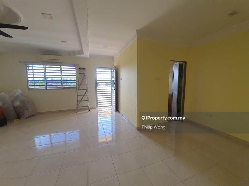 Rumah Berangkai 2 Tingkat untuk Dijual di Taman Equine, Seri Kembangan oleh Philip Wong - iProperty.com.my