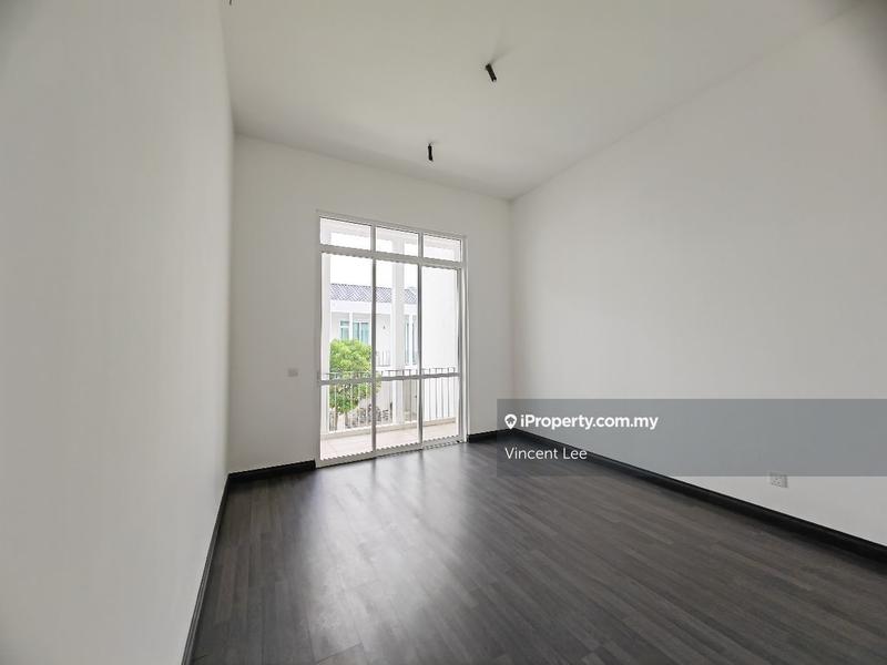 Rumah Berangkai 2 Tingkat untuk Dijual di Eco Majestic, Semenyih oleh Vincent Lee - iProperty.com.my