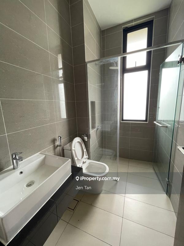 Bungalow House for Sale in Kota Kemuning, Shah Alam by Jen Tan - iProperty.com.my