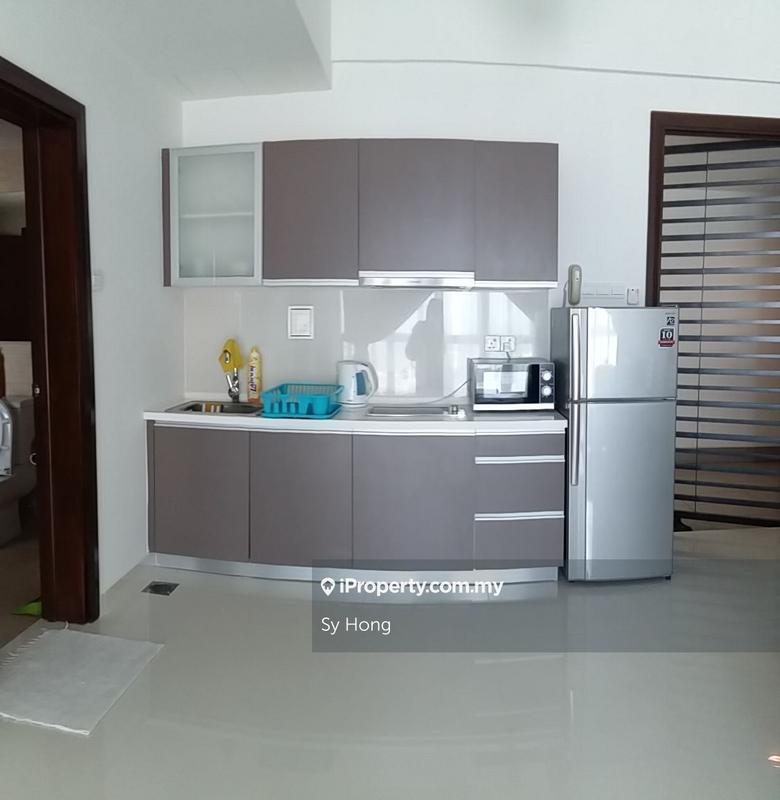 Kediaman Servis untuk Disewa di Regalia Residence oleh Sy Hong - iProperty.com.my