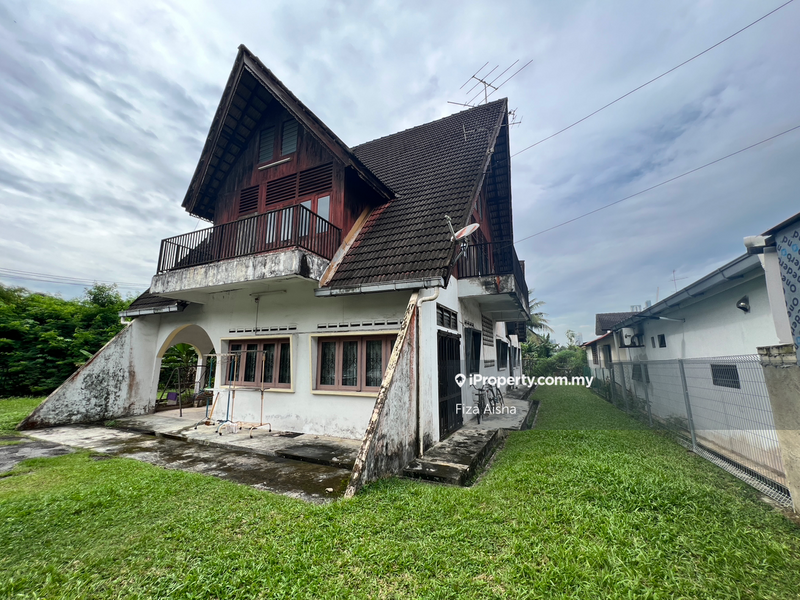 Bungalow House for Sale in Jalan Yusof Taha, Johor Bahru by Fiza Aisha - iProperty.com.my
