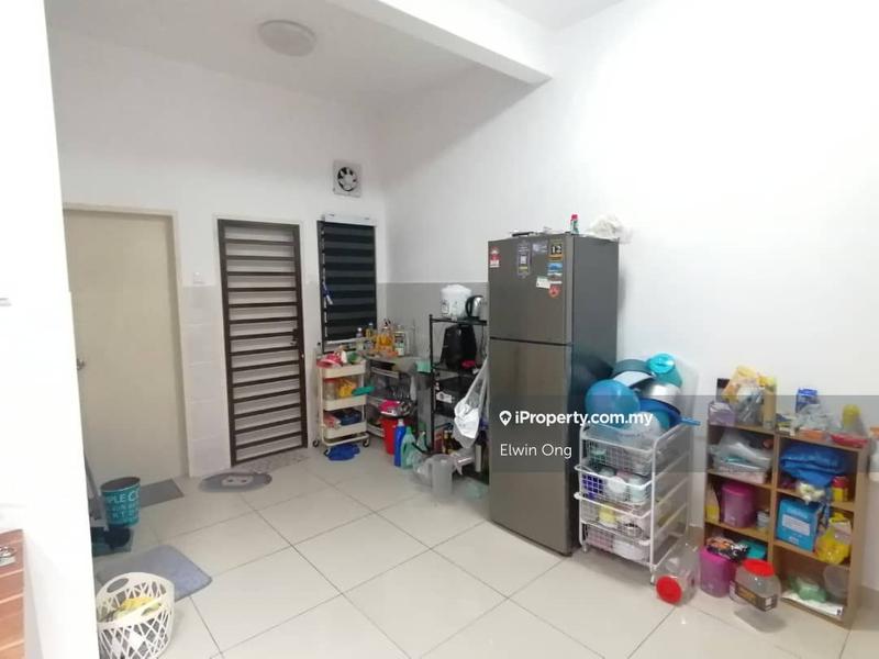 Rumah Teres 2-Tingkat untuk Dijual di Halya @ Daunan Worldwide Bandar Puncak Alam, Puncak Alam oleh Elwin Ong - iProperty.com.my
