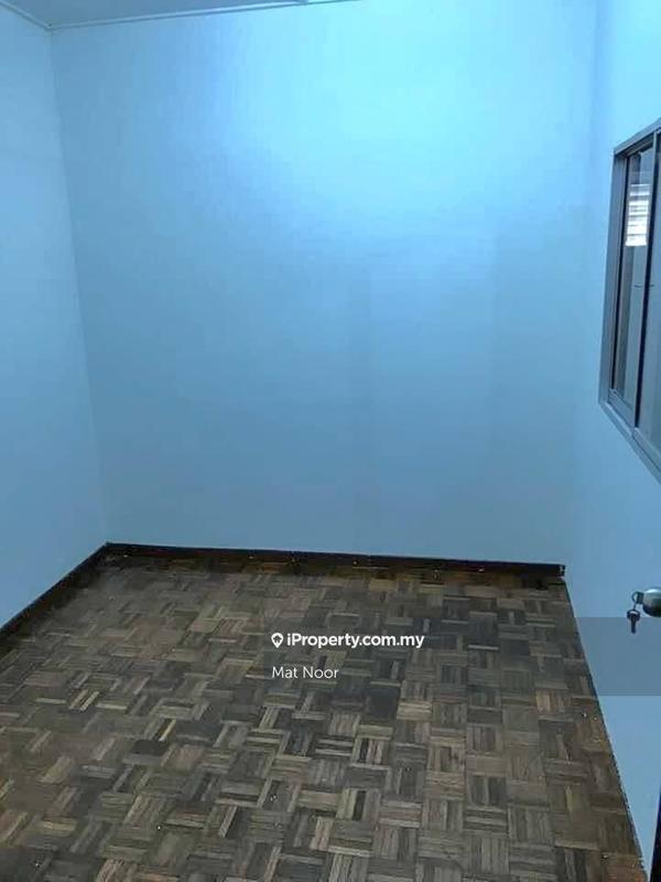 Rumah Teres 2-Tingkat untuk Dijual di Seksyen 19, Shah Alam oleh Mat Noor - iProperty.com.my