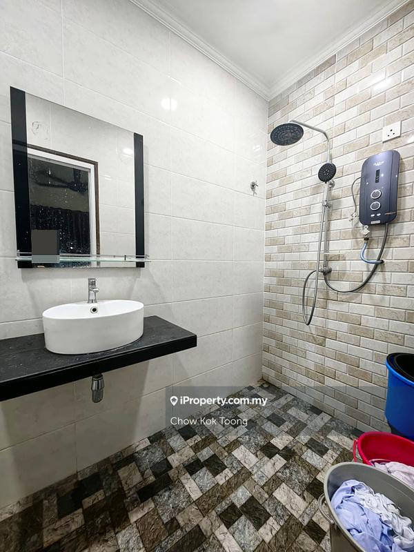 1-storey Terraced House for Sale in Bandar Putra Permai, Seri Kembangan by Chow Kok Toong - iProperty.com.my