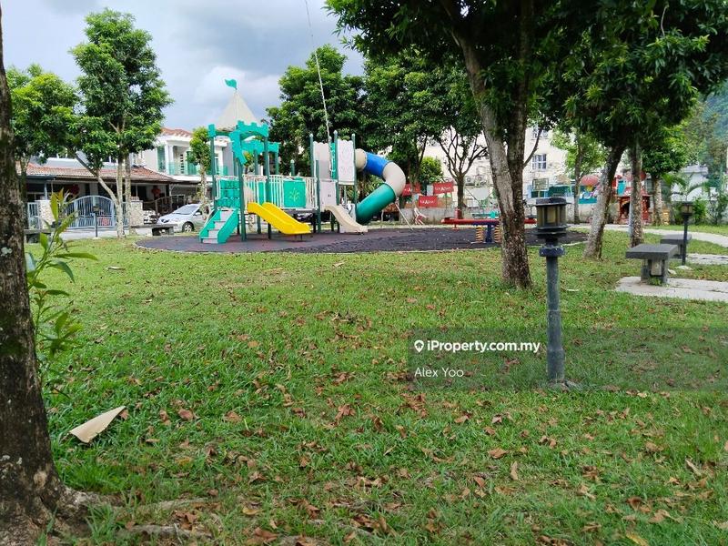 Rumah Berangkai 2 Tingkat untuk Dijual di Kampung Gombak Indah, Batu Caves oleh Alex Yoo - iProperty.com.my