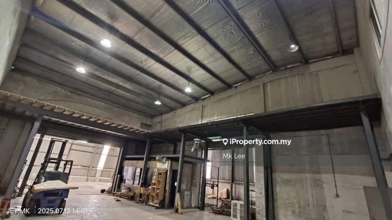 For Sale - Klang Utama 1.5 Storey Semi D Factory Warehouse, Near Kapar