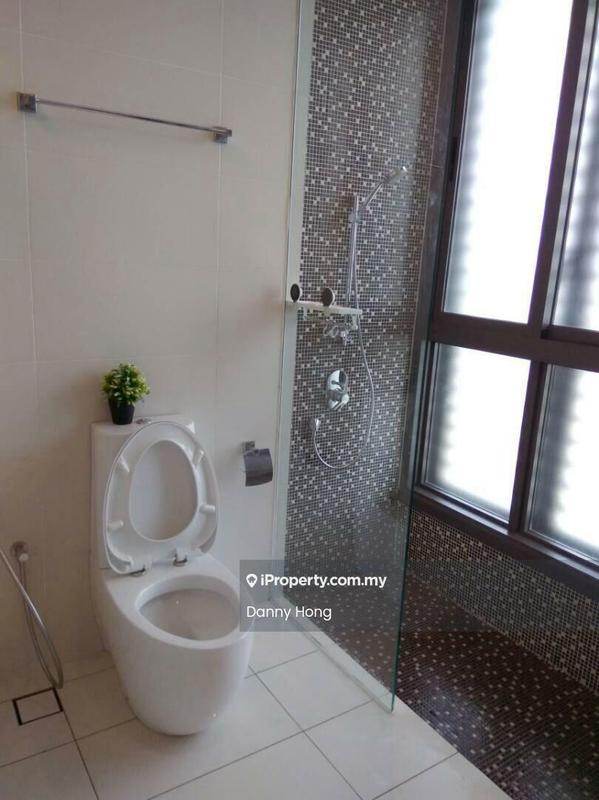 Residensi Servis untuk Dijual di Vogue Suites One oleh Danny Hong - Bathroom - iProperty.com.my