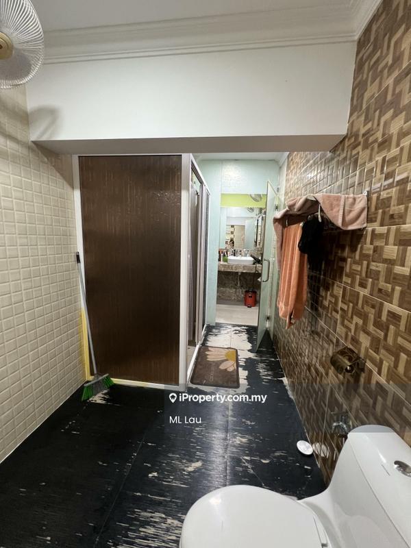 Rumah Berangkai 2.5 Tingkat untuk Dijual di Taman Desa, Kuala Lumpur oleh Lau Mee Ling - Bathroom - iProperty.com.my