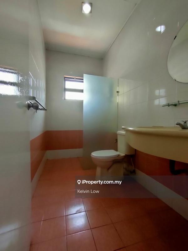 Townhouse for Sale in Kota Damansara, Selangor by Kelvin Low - iProperty.com.my