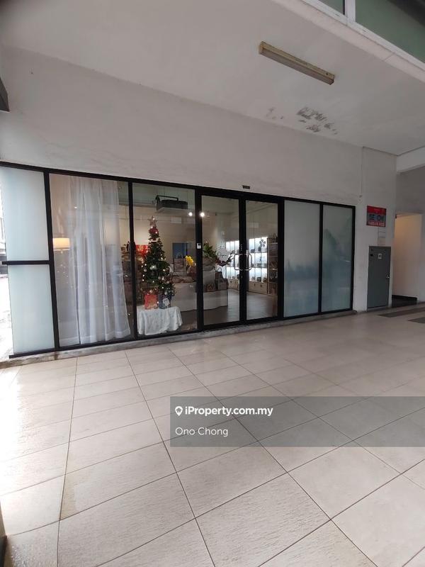 Kedai untuk Disewa di Kelana Jaya Ara Damansara Subang, Petaling Jaya oleh Ono Chong - iProperty.com.my