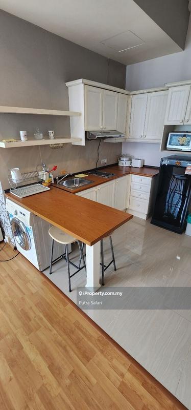 Service Residence for Rent in Parkview Service Apartment by Putra Safari - iProperty.com.my