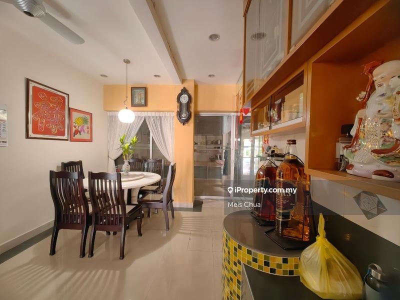 Townhouse for Sale in Taman Lagenda Mas, Cheras by Meis Chua - iProperty.com.my