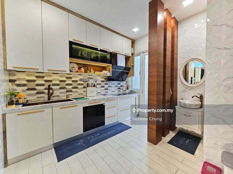 Rumah Teres 3.5-Tingkat untuk Dijual di Putra Heights, Subang Jaya oleh Nobeille Chung - iProperty.com.my