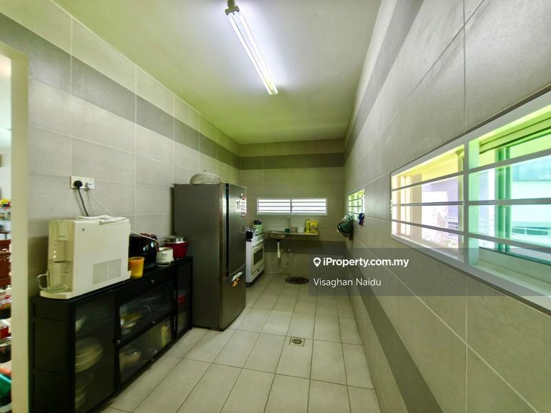 Bungalow House untuk Dijual di Bandar Country Homes, Rawang oleh Visaghan Naidu - iProperty.com.my